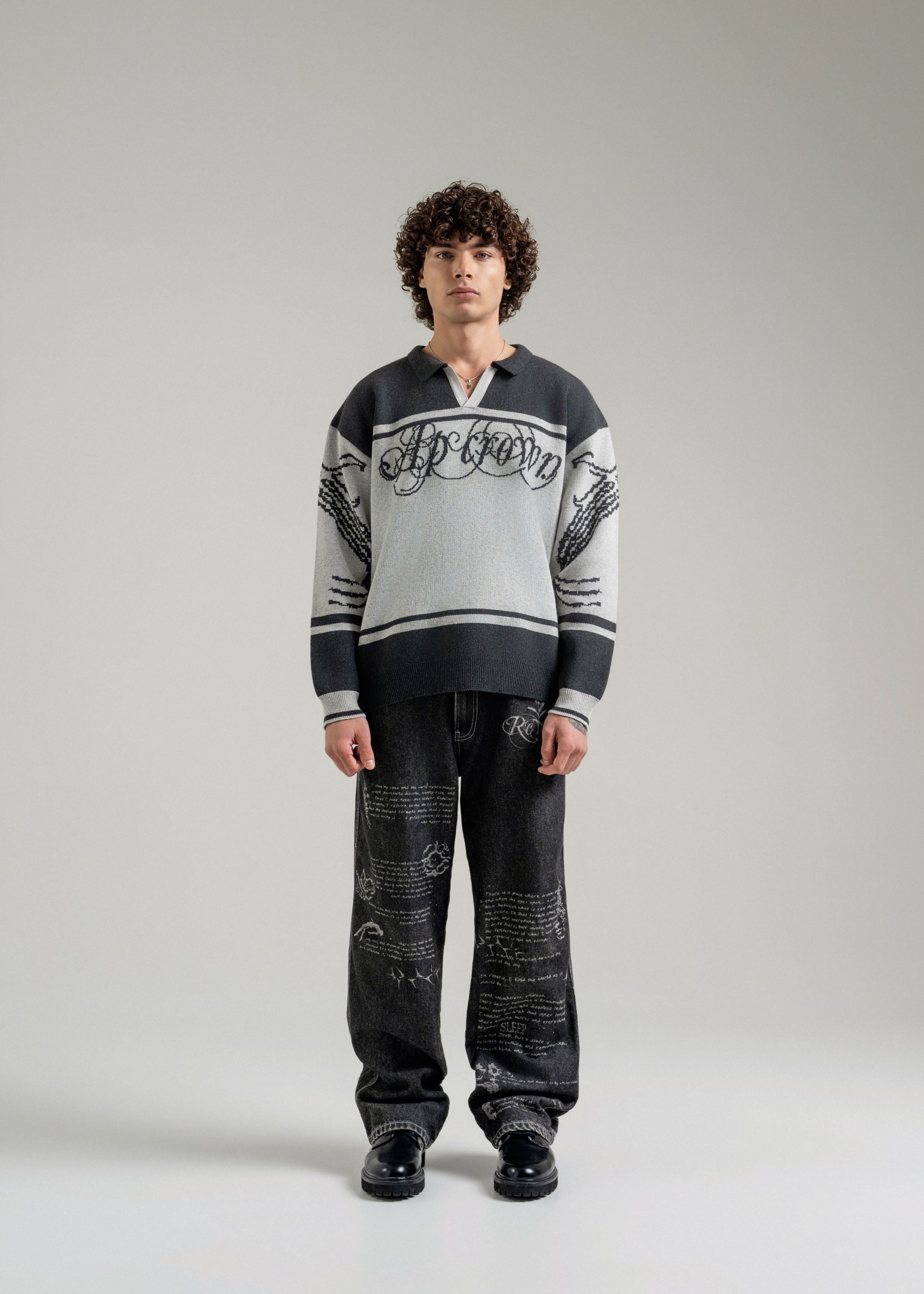 GRAVITY CREWNECK SWEATSHIRT