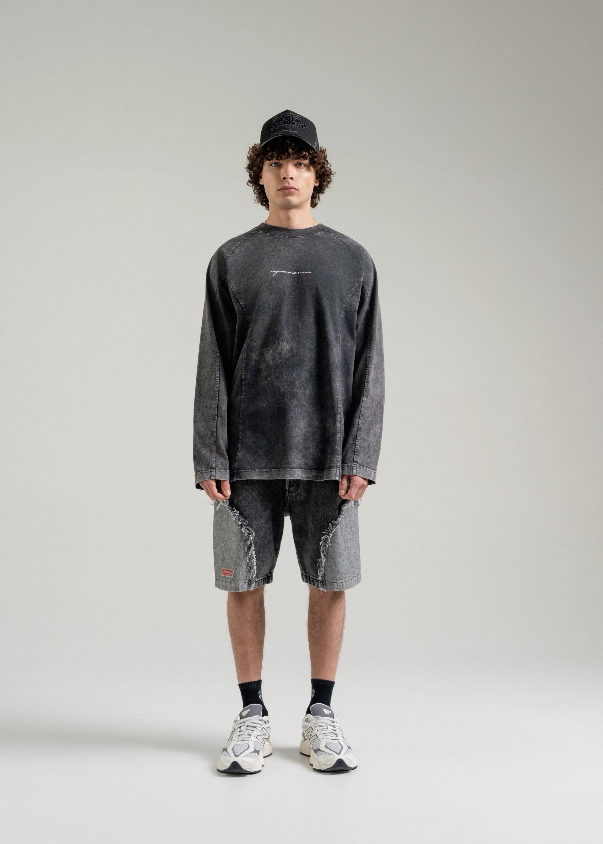 CORE LONG SLEEVE T-SHIRT