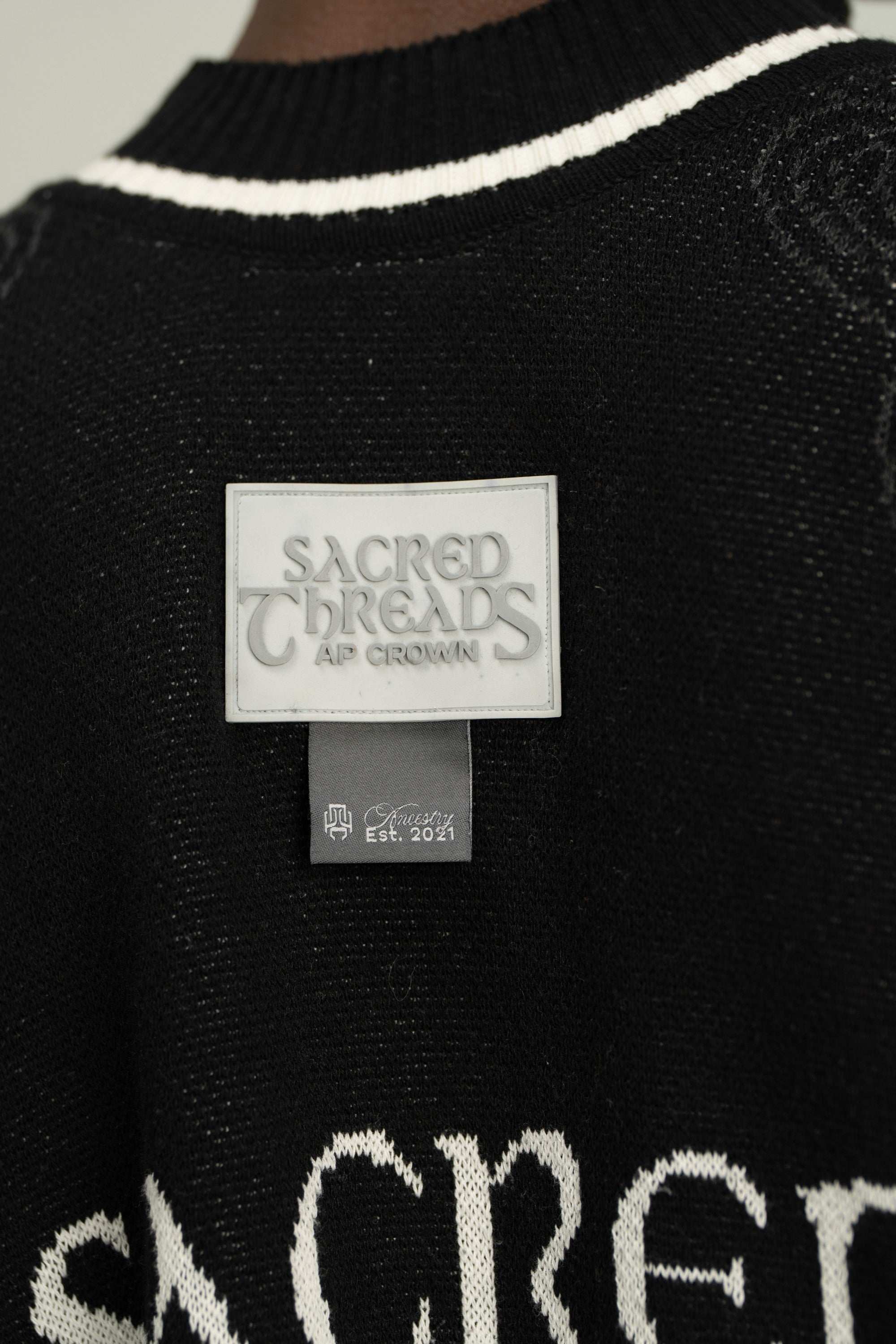 ZOHA T-SHIRT - AP CROWN - ANCESTRAL STREETWEAR