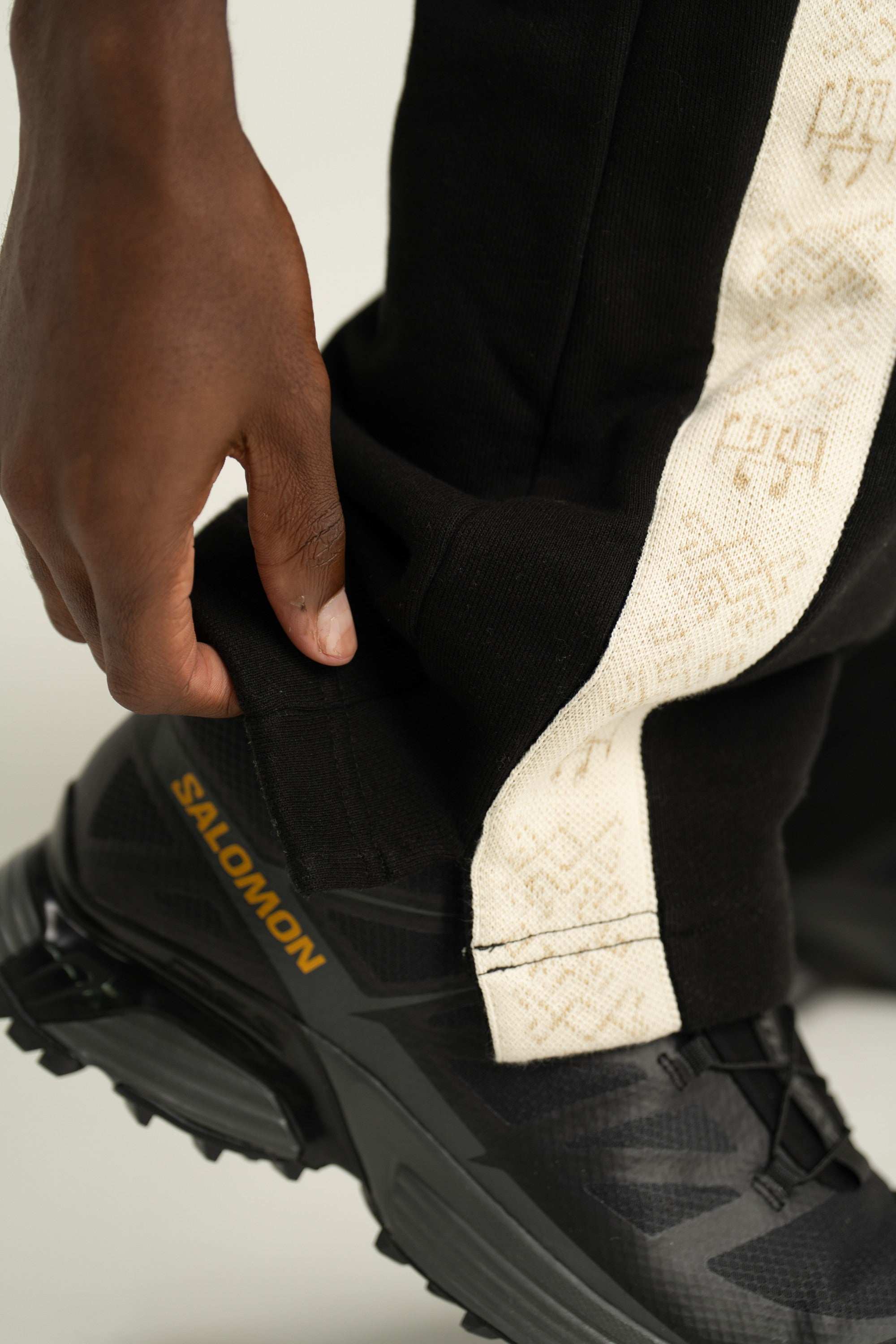 APY JOGGERS - AP CROWN - ANCESTRAL STREETWEAR
