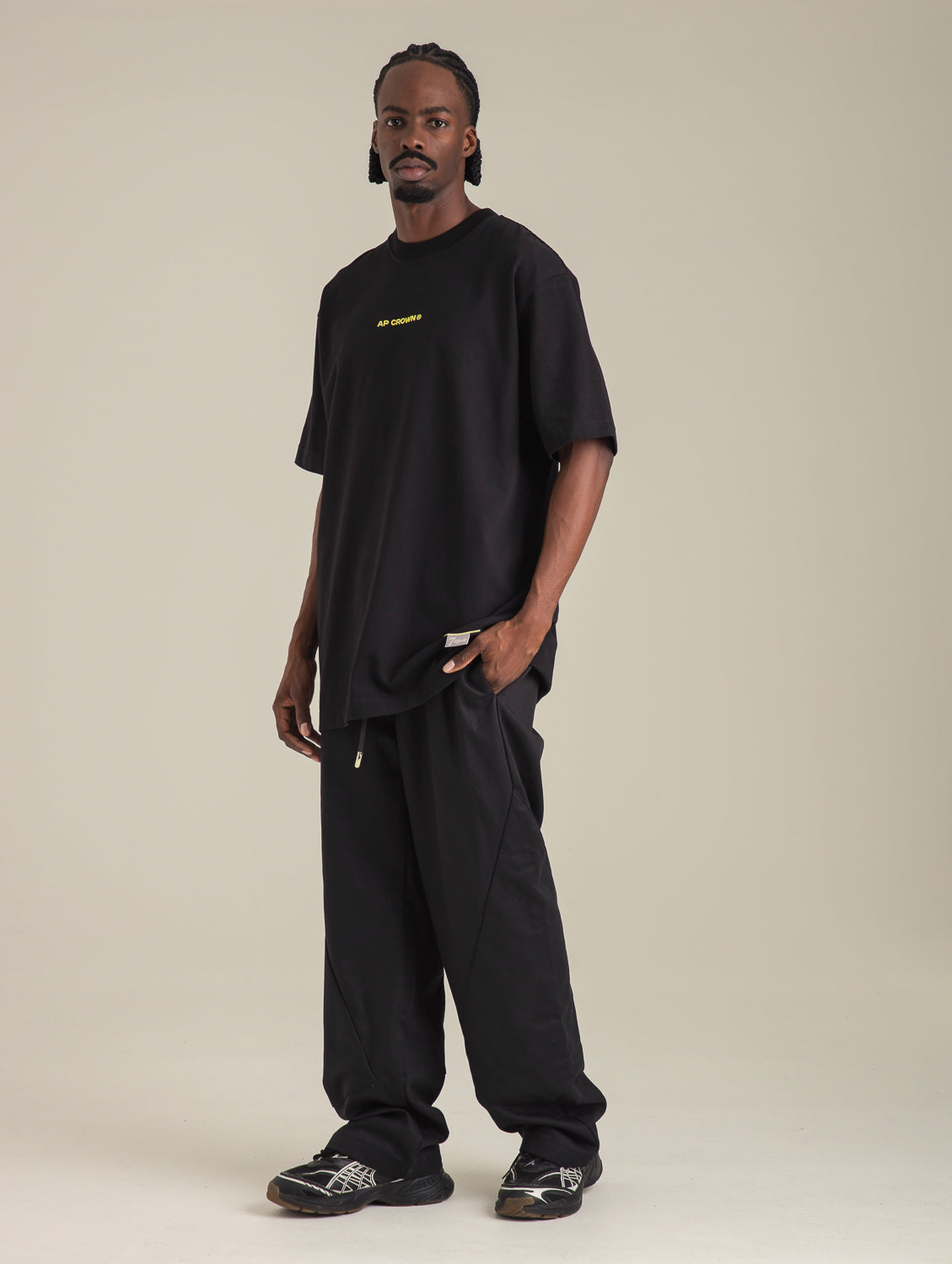 PRISMA BLACK T-SHIRT